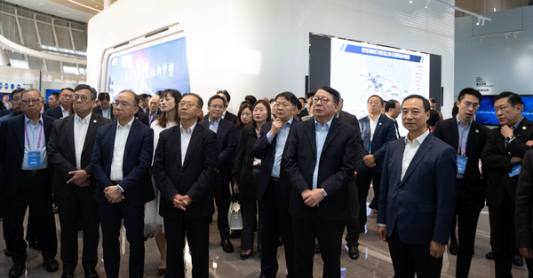 大灣區 | 香港工商界代表團訪廣州開發區規劃展示館及東莞濱海灣新區