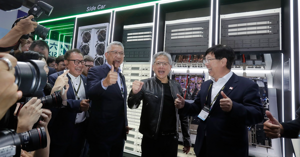 半導體巨頭英偉達(Nvidia)的CEO黃仁勳，參訪台北國際電腦展