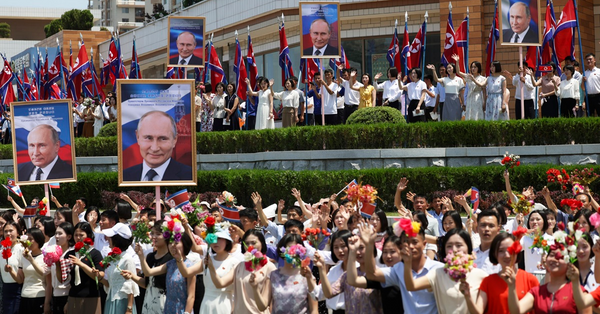 俄羅斯總統普京抵達平壤進行國事訪問，成千上萬北韓人在路旁熱烈歡迎