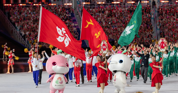 第十五屆全國運動會在廣州揭幕，廣東、香港、澳門三支東道主代表團同壓軸登場