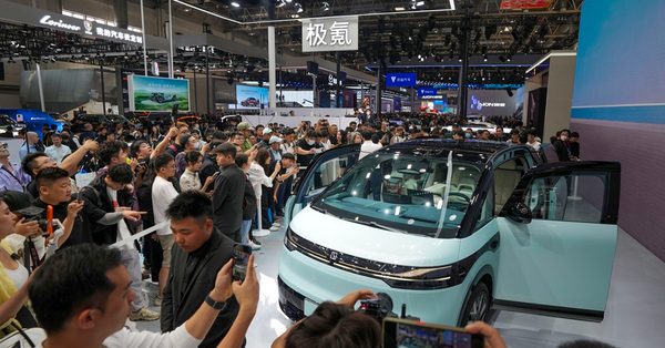 神州經脈 | 布林肯轉抵北京，北京車展車企紛推新品，人幣再跌
