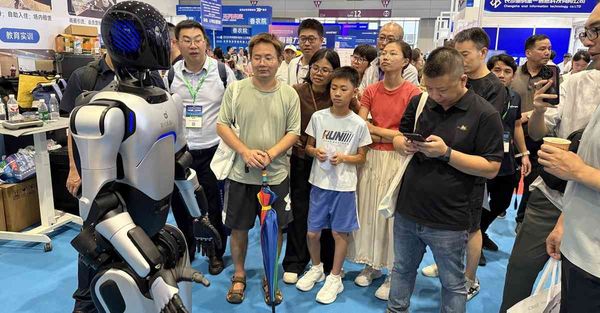 ＡＩ｜直擊深圳國際通用AI博覽會：機器人著力融入生活，頭部企業深耕智能體，觀眾尋求AI賦能