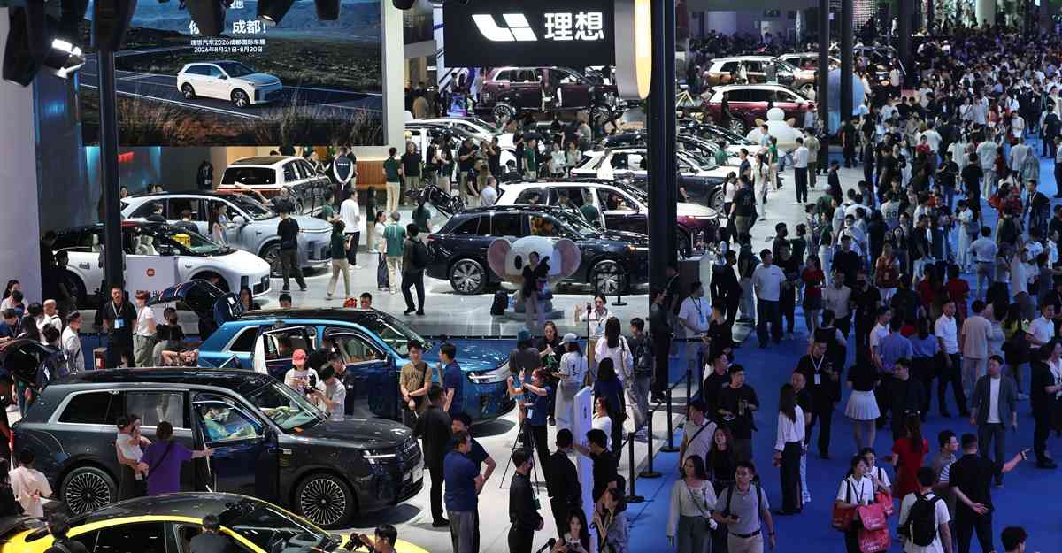 車企血戰｜搶攻「金九銀十」！內地車企再掀促銷戰，盈利壓力仍存在