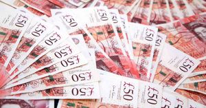 外匯動向｜英鎊微升但周線仍跌，中東局勢持續拖累