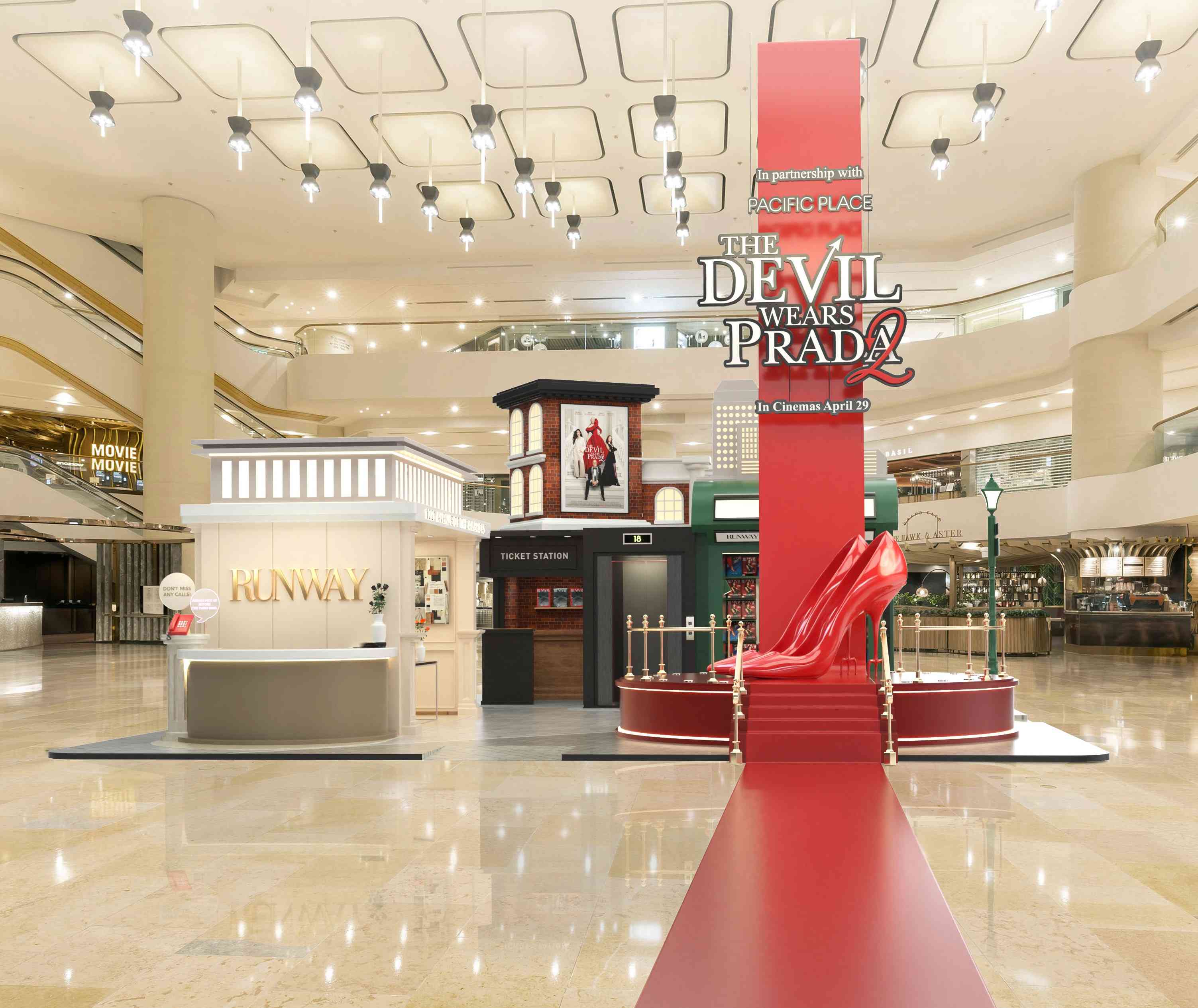 金鐘太古廣場｜RUNWAY 魅力席捲太古廣場 開啟春夏時尚序章 《穿 PRADA 的惡魔 2》場景矚目登場