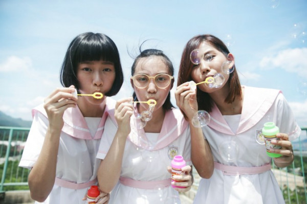 《同班同學》赤裸的少女情懷？