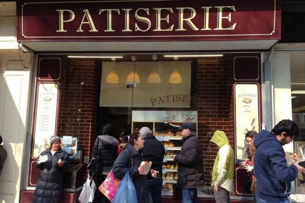 在布加勒斯特，挨麵包是種享受