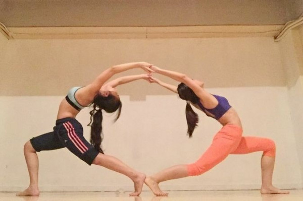 瑜伽不是魔術，不是雜耍