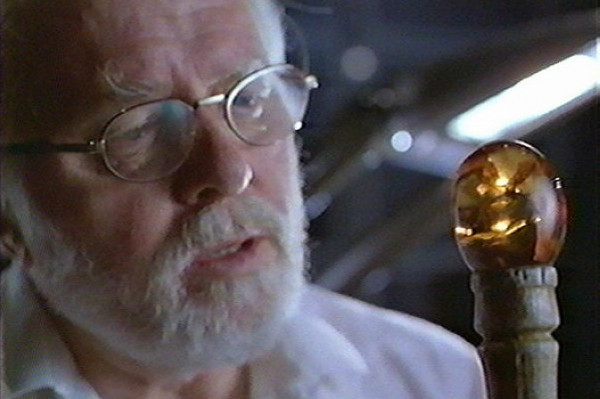 《侏羅紀世界》的蚊子石謎團