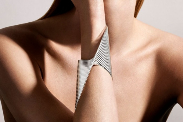 戴得起的建築美學　GEORG JENSEN X ZAHA HADID 