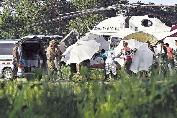 泰8少足脫險 剩5人冀今救出
