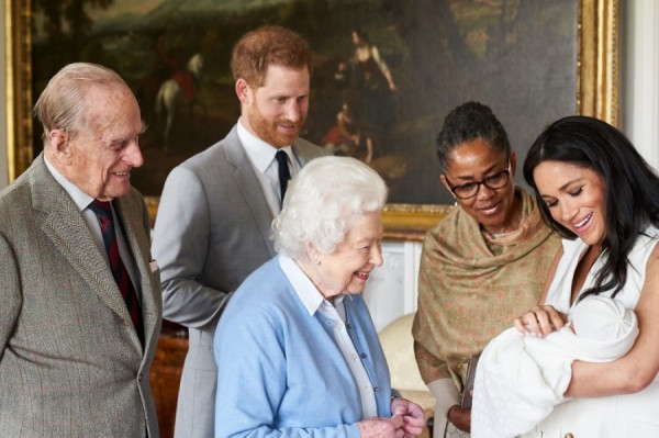 英哈里王子愛兒 取名Archie