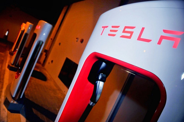 Tesla私有化 原因為何？