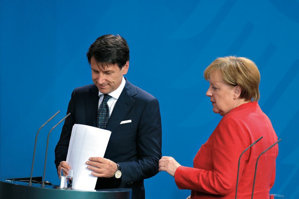 德意政經陷危機 歐盟又四面受敵