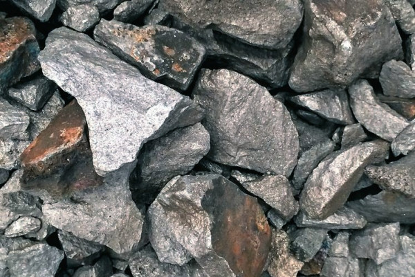 需求激增供應受限　稀土價格能否重回顛峰？