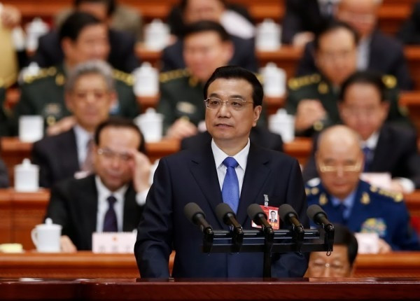 【總理報告】李克強：十三五實現良好開局 去年經濟運行穩中向好