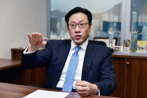 【樓市狂潮】樓價較08年升兩倍 張一鳴: 不堵漏洞再升兩成嫌少