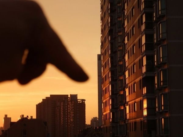 【加碼調控】內房捱沽奧園跌幅曾擴至17% 中信證券指限制政策未完