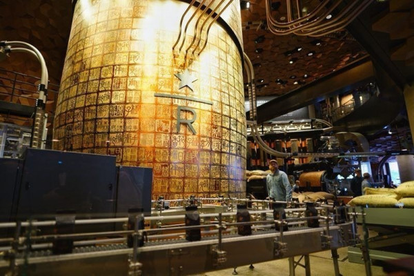 星巴克第二家烘焙工坊上海開業 為全球最大門店