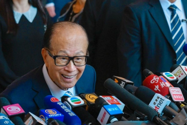 【超人退休】李嘉誠：下月加息機會大 籲不要炒樓需量力而為