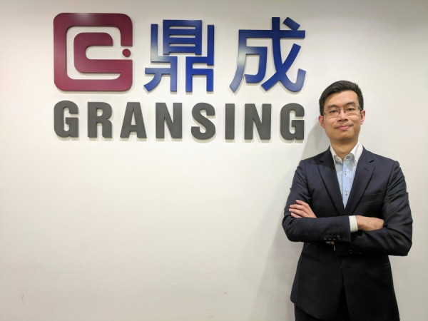 風高浪急 鼎成李明正：臨近退休緊記「2：3：5」配置方程式