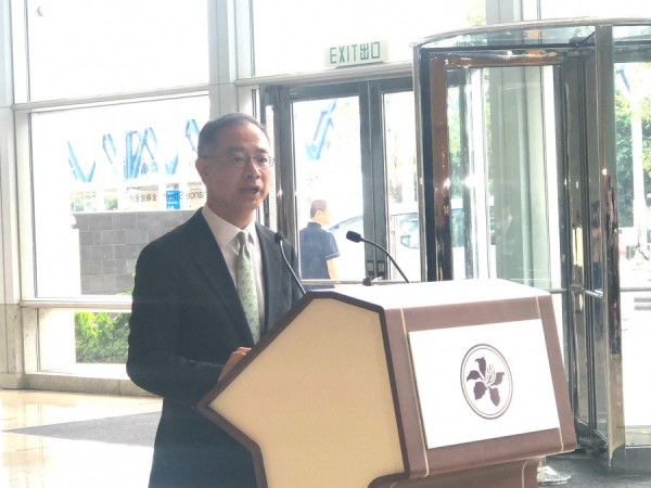 【儲局減息】余偉文：息口走勢未明朗 料港元拆息未必隨美息下調