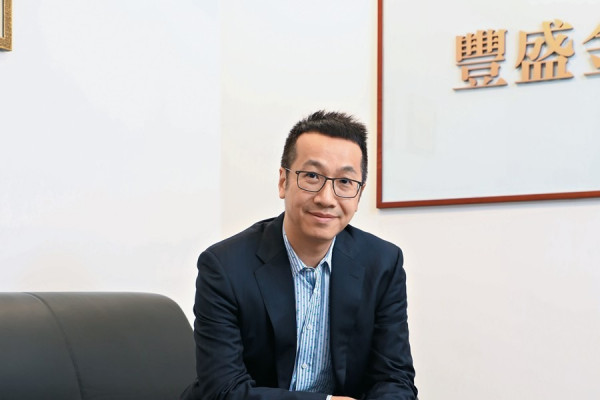 美股大調整 新手入市指南 黃國英：不要選錯主題