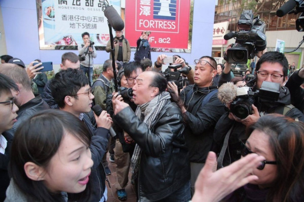 區諾軒競選團隊遭爆粗辱罵斥漢奸　陳家珮譴責暴力疑有人自編自導自演