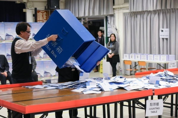 馮驊重申不會分析低投票率原因　如市民懷疑有舞弊需做口頭證供　