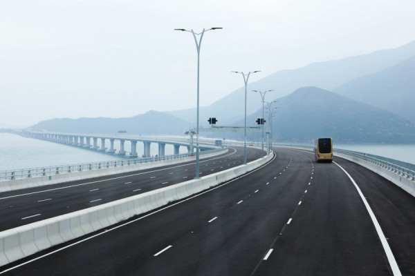 【大橋通車】周三起最快9個字穿梭港珠澳 全球最長海底隧道吸睛