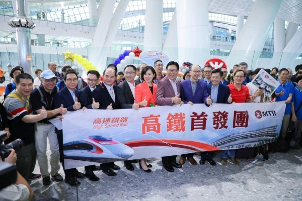 【回顧展望－道遠知驥】廣深港高鐵歡呼聲中開動  客量卻不似預期