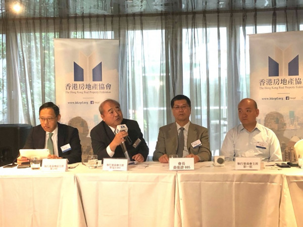 【施政前瞻】房地產協會倡空置學校建過渡性房屋 支持公私營合作