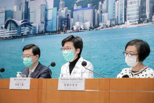 【新冠肺炎】林鄭：周三起禁非港人從海外機場入境 為期14天