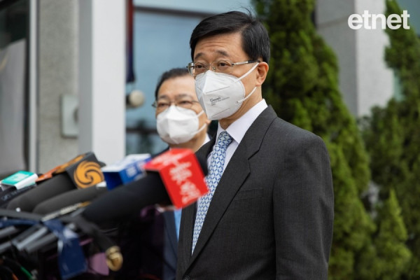 【特首選舉】李家超取得786張提名票報名參選特首