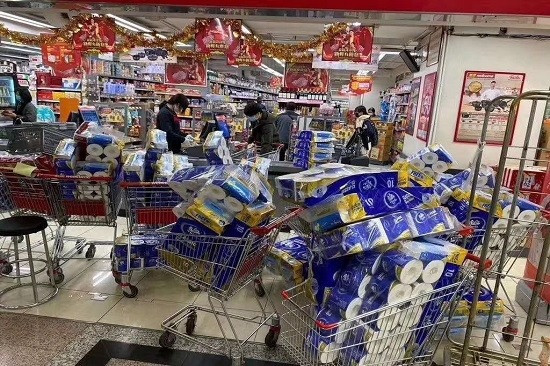 【FOCUS】市民疲撲口罩廁紙 港府「智慧城市」當擔抗疫奇兵