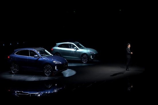 【FOCUS】鴻蒙汽車驚艷亮相　造車業2028年迎轉折點？