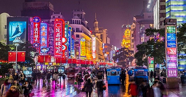 【FOCUS】10月消費續涼涼　地方精準防控臨大考