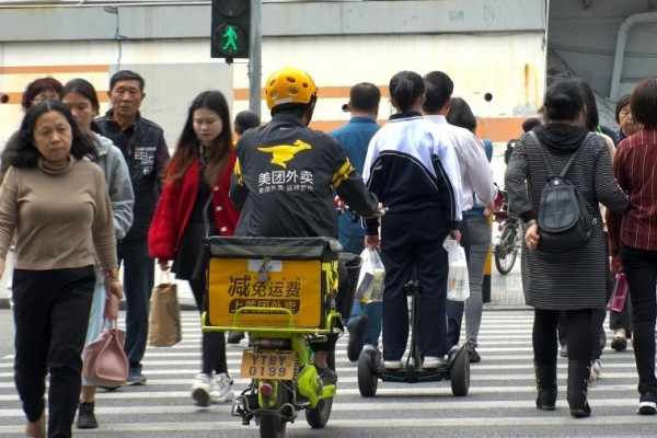 美團急瀉14%，七部門發文落實外賣平台責任