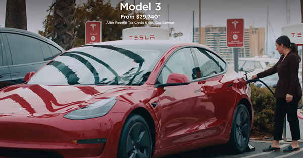 Tesla獲大摩唱好股價飆一成，內地8月新能源車銷量對辦，哪些車股可吼？