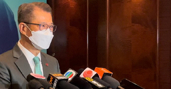 【美鷹加息】余偉文：不擔心大規模資金外流　陳茂波指港銀未需即時上調P