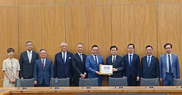 【施政前瞻】廠商會與特首會面，倡輪流在全港18區舉辦主題活動
