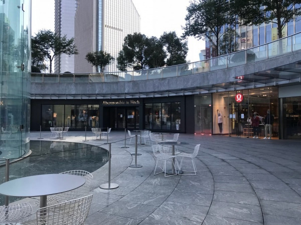 【上海特寫】疫情衝擊消費 實體零售業分化發展