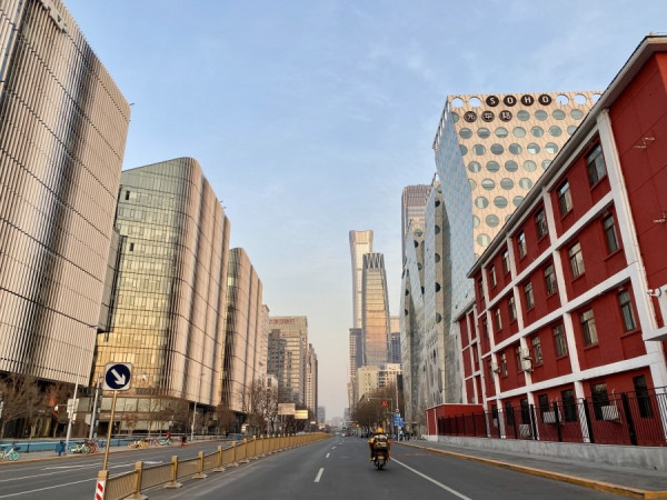 《神州經脈》中國對美人員簽證制裁　滬綜指悶升　兩市交投減一成