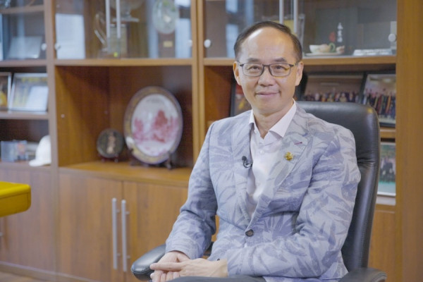 【專訪】周大福：本港零售已觸底　有信心今年業績較去年理想（有片）